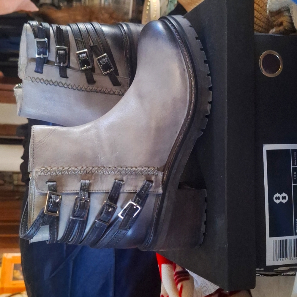Vintage Foundry Co. Perri size 8 Grey boots. New in box